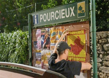 La campagne d’affichage ne prend pas de vacances